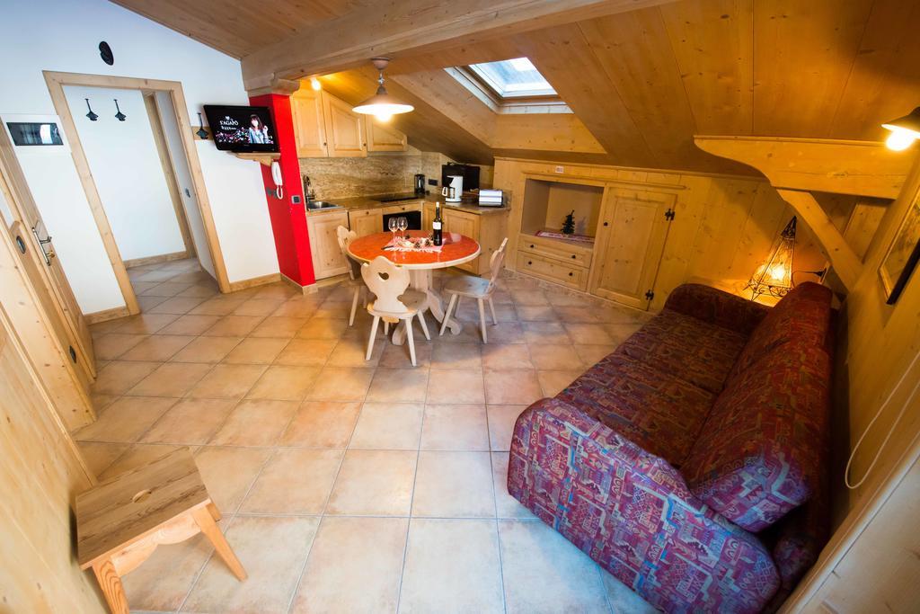 Chalet Cambra Livigno Esterno foto